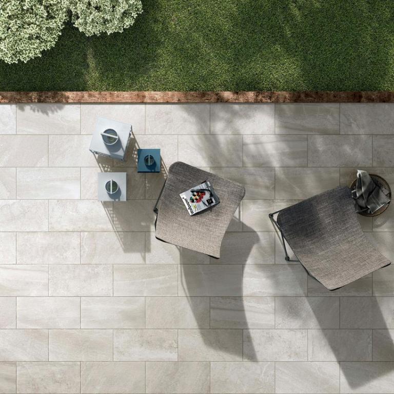 Terrasse en carrelage à La Garde, quels matériaux choisir ?